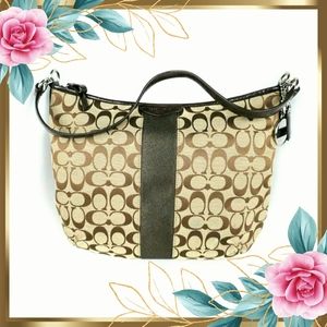 𝐋𝐈𝐊𝐄＊𝐍𝐄𝐖＊• COACH • Signature \ Print  PURSE